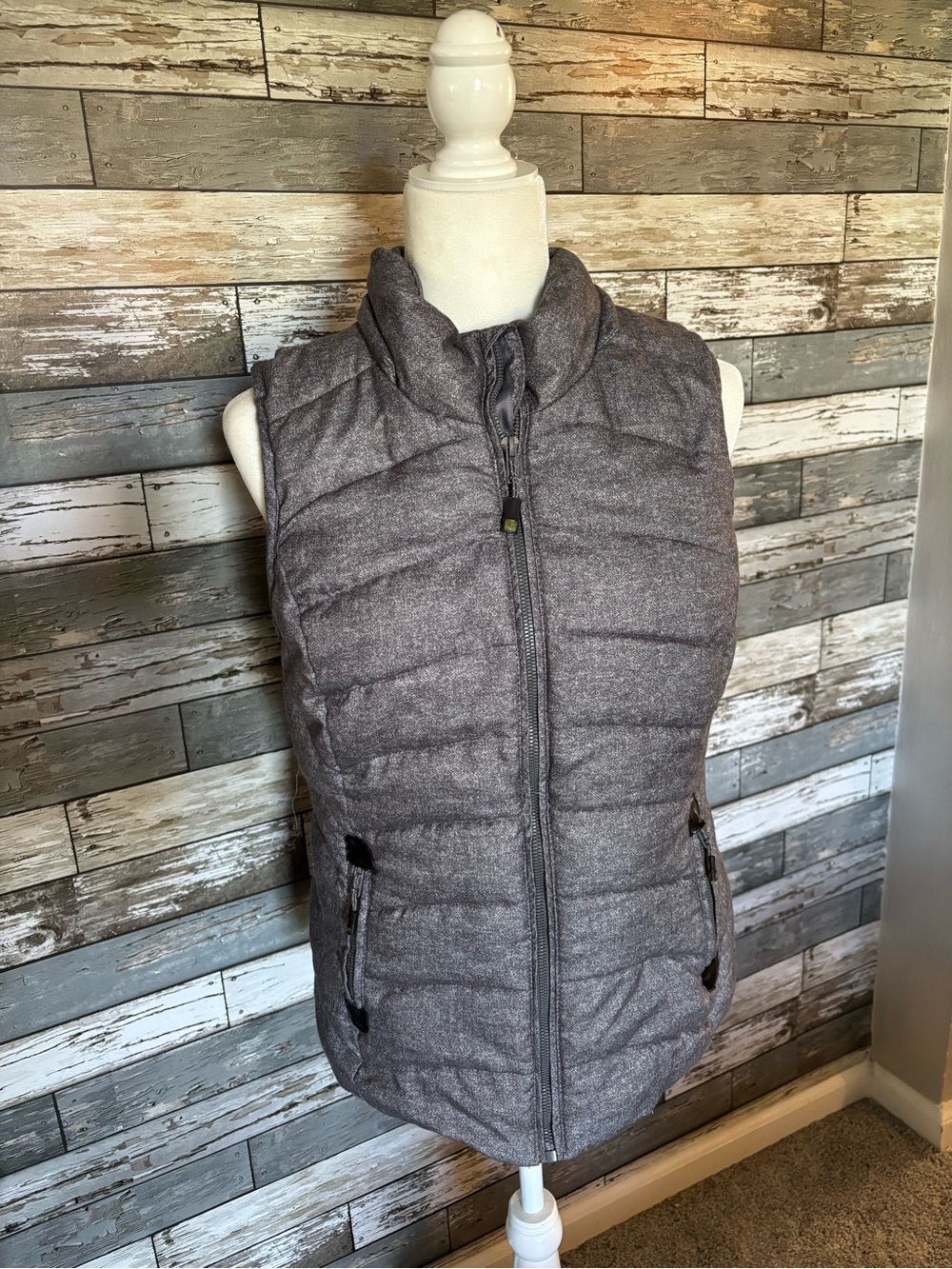 Green Tea Heather Gray Plush Faux Fur Lined Puffer Cozy Vest Womens Size M